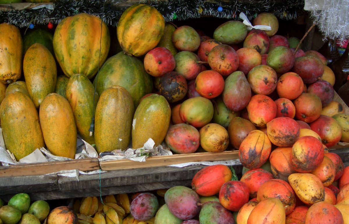 FOOD, FILMS  'N' TINGS